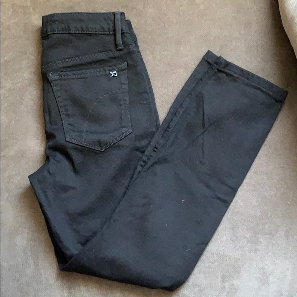 Joe’s skinny black jeans